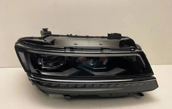 Volkswagen Tiguan Headlight/headlamp 5NB941082A 030110123600