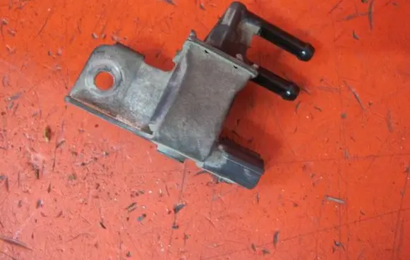 Suzuki Alto Vacuum valve K5T46783