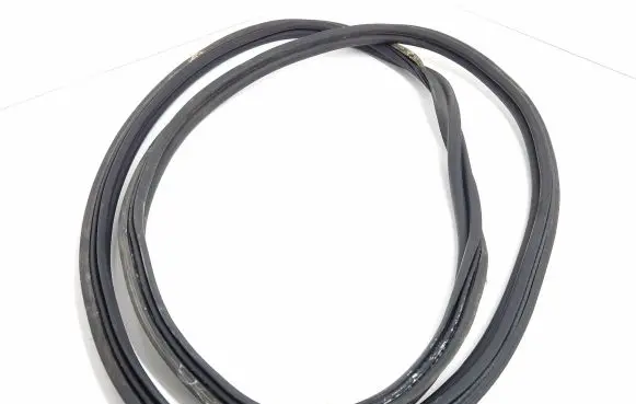 Citroen C4 II Picasso Trunk rubber seal (body) 