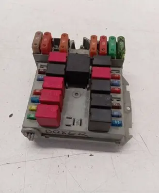 Peugeot Boxer Fuse module 1332043080 1308005760 2043080057657