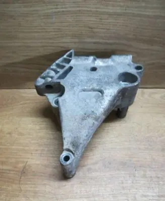 Volkswagen PASSAT B6 Engine mounting bracket 03G199207G 550KTS92