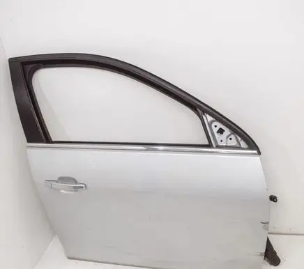 Chevrolet Malibu Front door 22953625