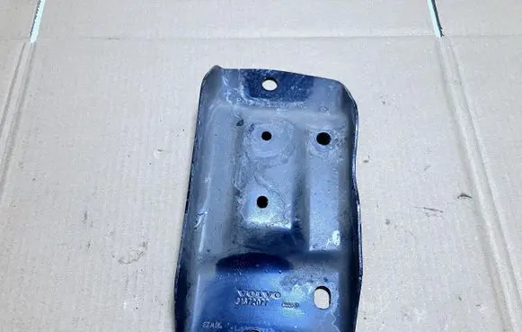 Volvo S60 Driveshaft support bearing bracket 31672077