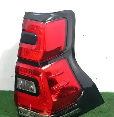 Toyota Land Cruiser J300 Rear/tail lights