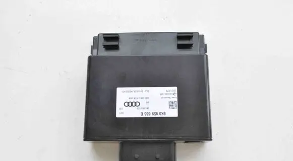 Audi A1 Other devices 8K0959663