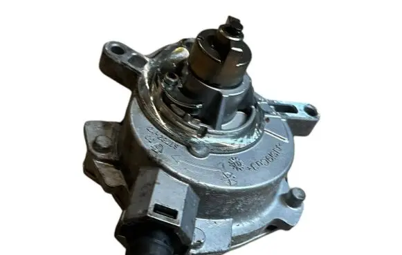 Vacuum pump