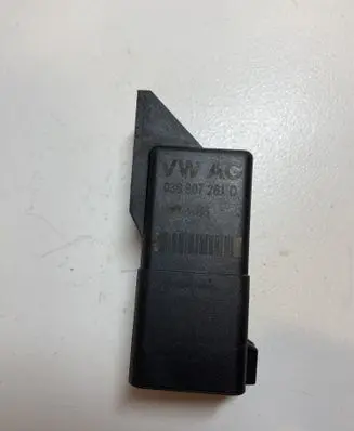 Volkswagen Crafter Glow plug pre-heat relay 281003038