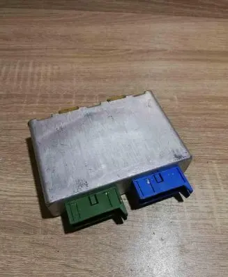 BMW 5 E34 Comfort/convenience module 1384603