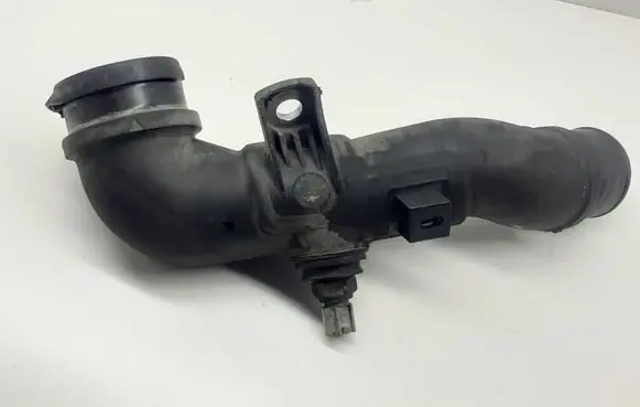 Toyota Verso Intercooler hose/pipe