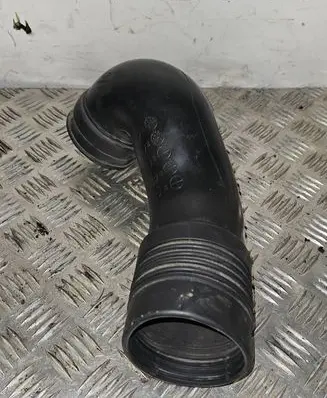 KIA Sportage Air intake hose/pipe 282102E100