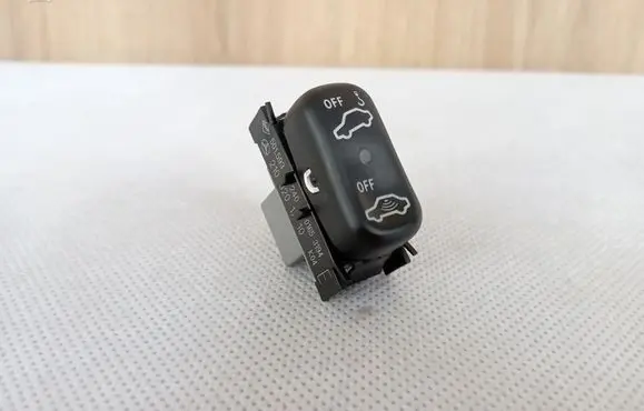 Mercedes-Benz SLK R170 Alarm switch 2108201710 A2108201710