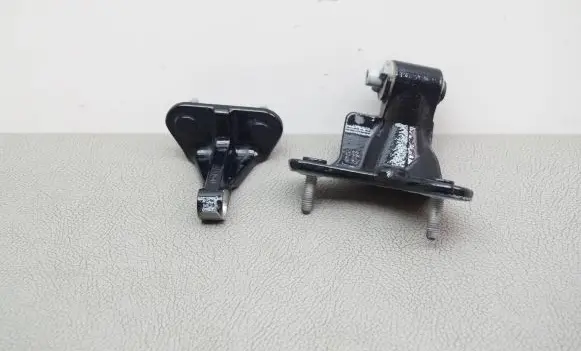 Mercedes-Benz GLK (X204) Rear door lower hinge A046572