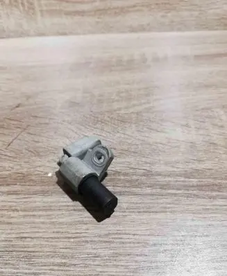 Volvo V50 Camshaft position sensor 9645844080 PEUGOET