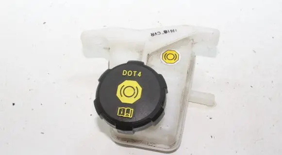 KIA EV6 Brake fluid reservoir 