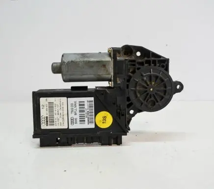 Audi A8 S8 D3 4E Front door window regulator motor 4E1959802
