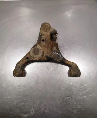 Nissan Navara D40 Front control arm