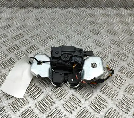 Porsche Taycan 9J1 Tailgate/trunk/boot lock/catch/latch 9J0827447A