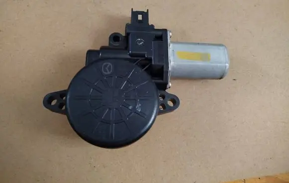 Mazda 3 II Rear door window regulator motor 3BL