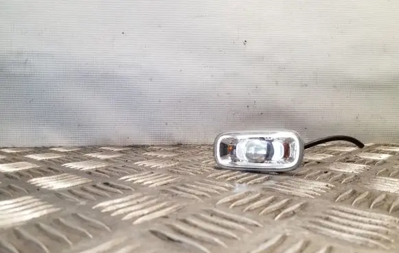 Audi A4 S4 B7 8E 8H Front fender indicator light 8E0949127