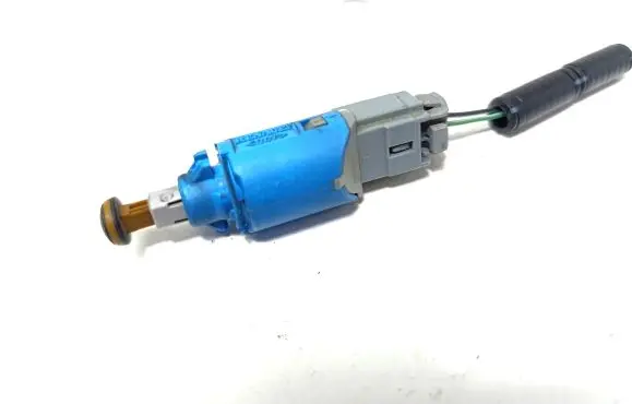 Renault Megane II Brake pedal sensor switch 8200168239B