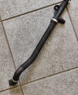 BMW X6 G06 Engine coolant pipe/hose 8470070