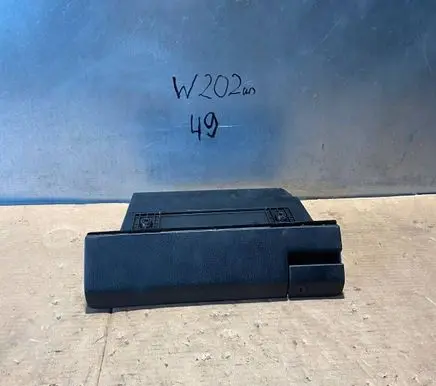 Mercedes-Benz C W202 Glove box 2026890891 104747