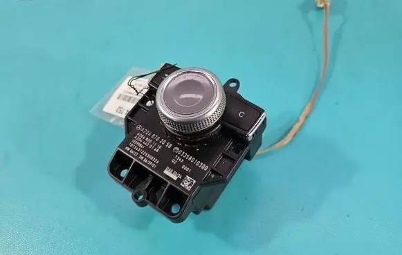Mercedes-Benz C W204 Head unit multimedia control A2048702058 IMPRK1584753