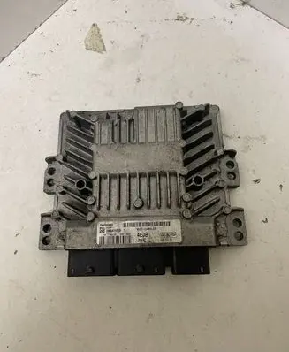 Ford Fiesta Engine control unit/module 8V2112A650EB