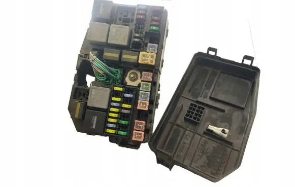Ford Mondeo Mk III Fuse box set 1S7T-14A481-BA