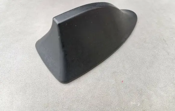 Nissan Leaf I (ZE0) Roof (GPS) antenna cover 