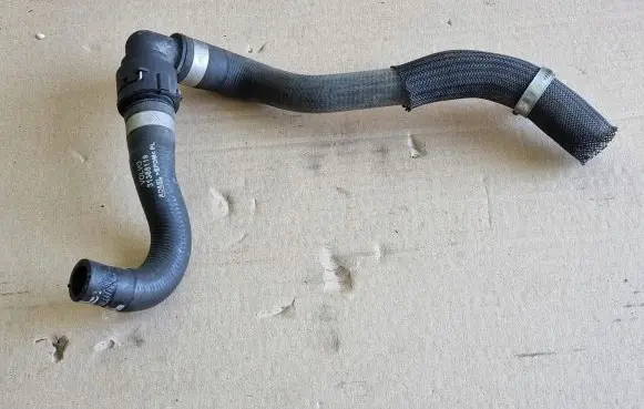 Volvo XC60 Engine coolant pipe/hose 31368119