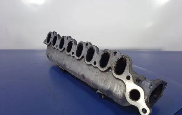 Toyota Corolla Verso E121 Intake manifold