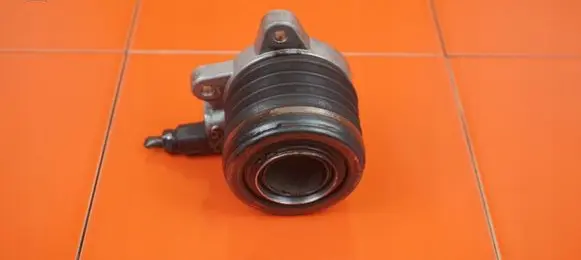 Hyundai Santa Fe Clutch slave cylinder BB41392 D4EB