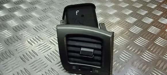Toyota Avensis Verso Dashboard side air vent grill/cover trim 55660-44080