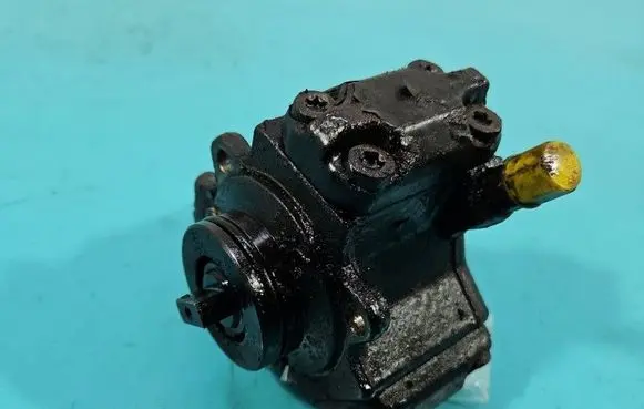 Mercedes-Benz Vaneo W414 Fuel injection high pressure pump 0445010008 IMPRK1538748