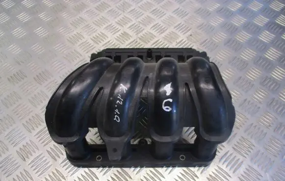 Nissan Micra Intake manifold
