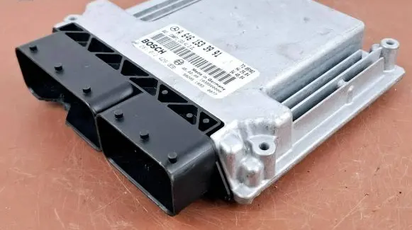 Mercedes-Benz Vito Viano W639 Engine control unit/module ECU A6461533991