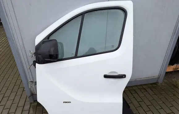 Opel Vivaro Front door