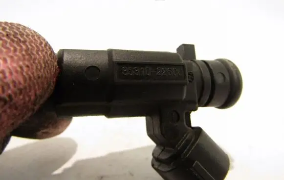 Hyundai Matrix Fuel injector 3531022600