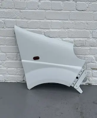 Opel Vivaro Fender