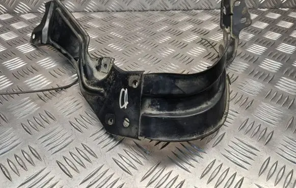 Mercedes-Benz C W203 Headlight/headlamp mounting bracket