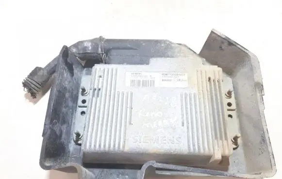 Renault Megane I Engine control unit/module 7700865827 hom7700864454