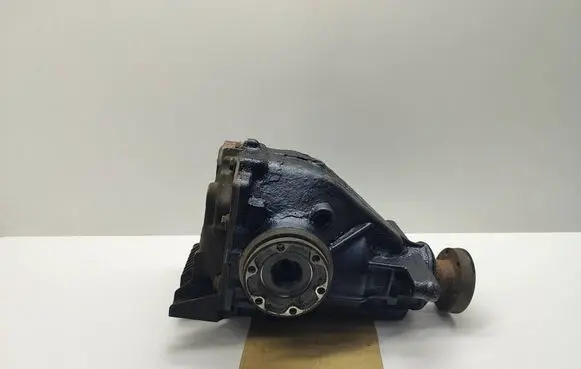 BMW 5 E60 E61 Rear differential 7542514 33107542514 33107542515