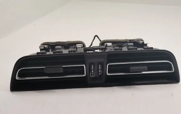 Porsche Macan (95B) Dash center air vent grill 95B819110