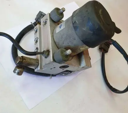 Mazda 626 ABS Pump GA2G437AO