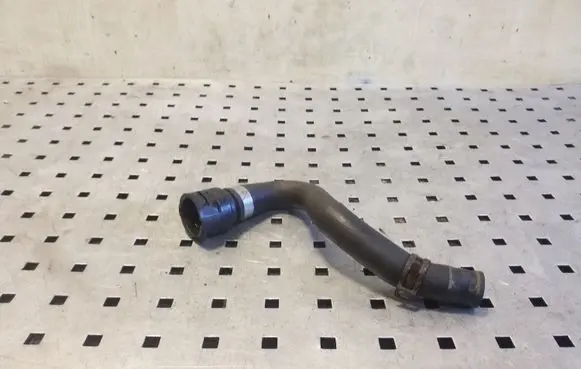 Volkswagen PASSAT B8 Engine coolant pipe/hose 5Q0122101S