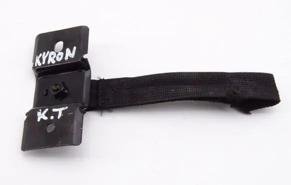 SsangYong Kyron Tie down hook / loop SSANGYONG_KYRON_RĄCZKA_UCHWYT_KLAPY_TYŁ