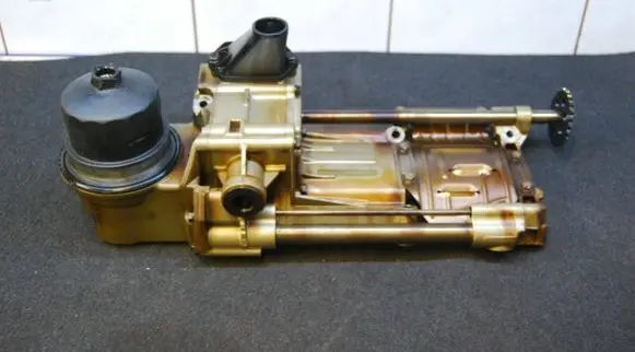 BMW 7 E65 E66 Oil pump 7537689 7541828