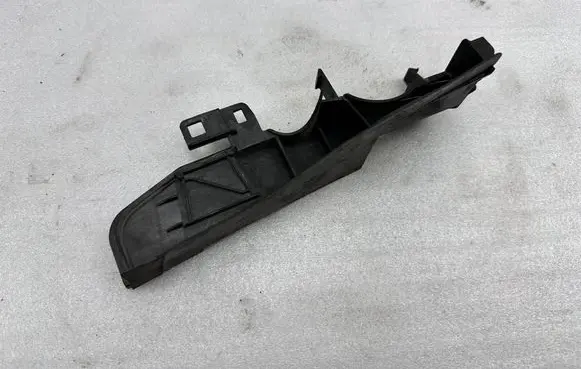 Audi Q7 4M Other engine bay part 4M0971871