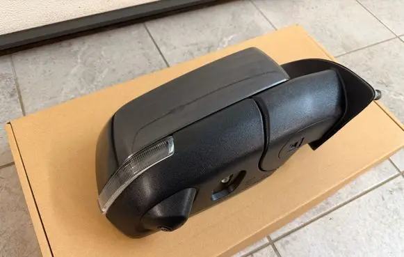 Volkswagen Amarok II Front door electric wing mirror 
